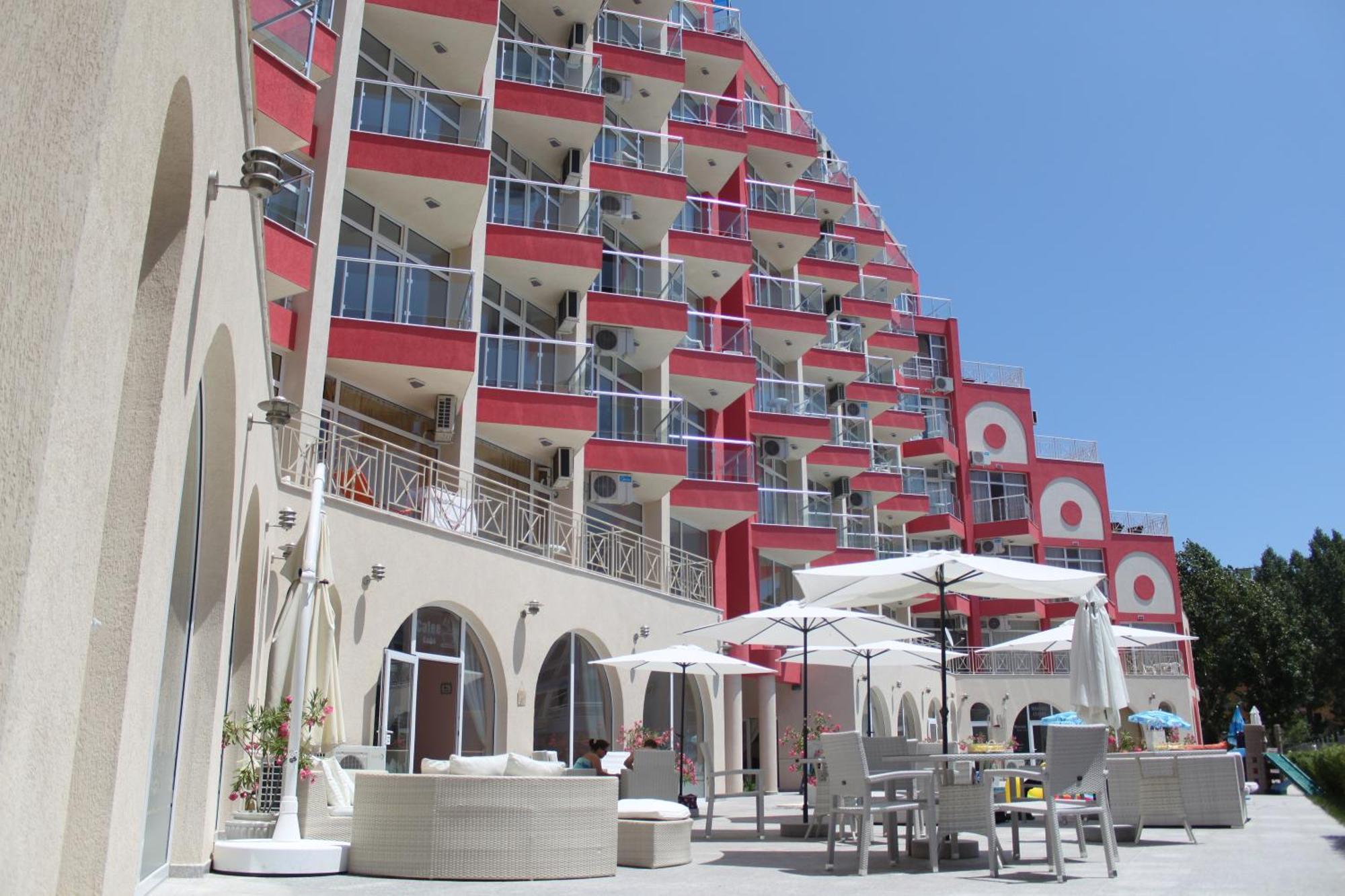Rose Garden Omax Apartments サニービーチ エクステリア 写真
