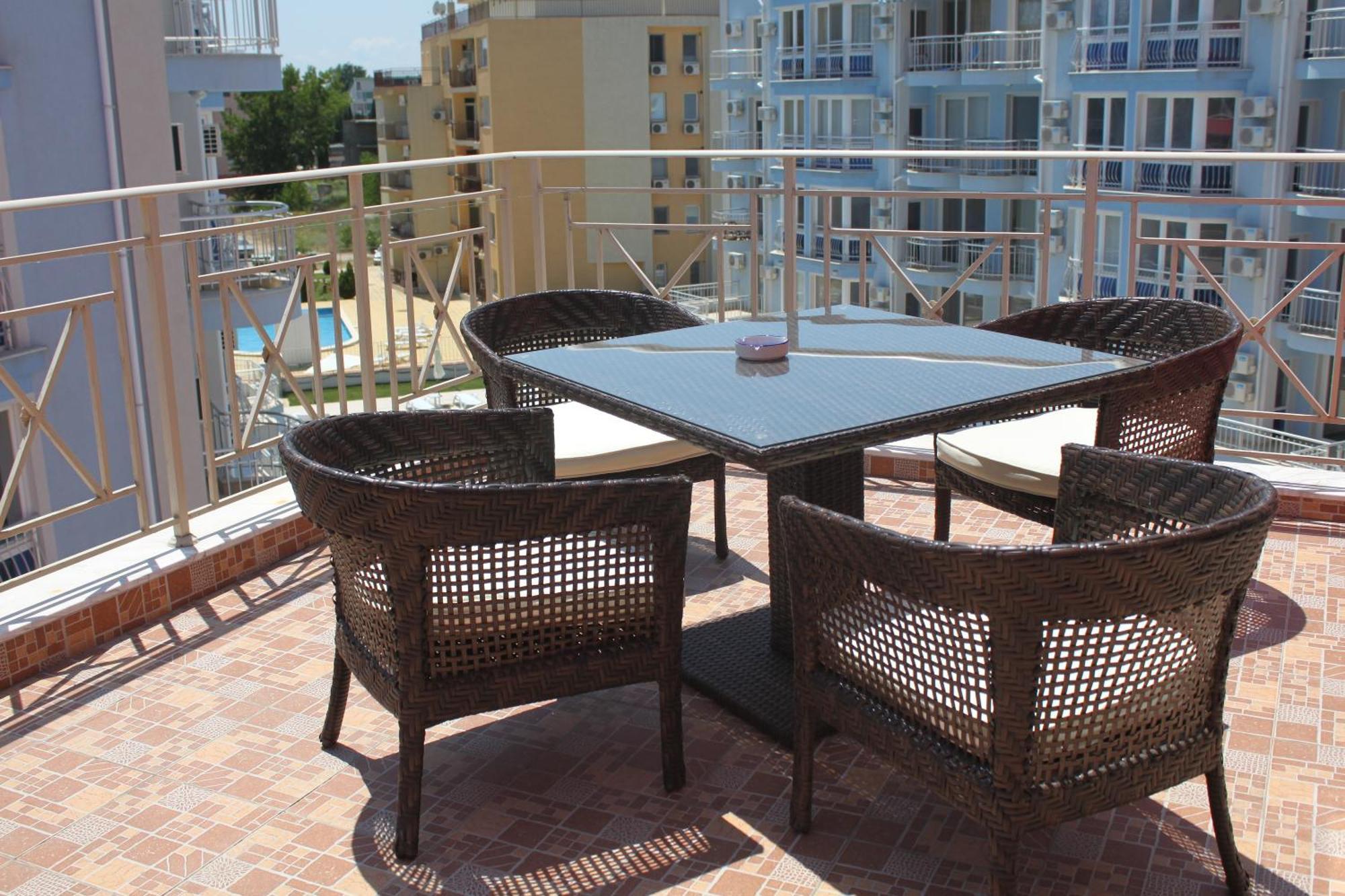 Rose Garden Omax Apartments サニービーチ エクステリア 写真