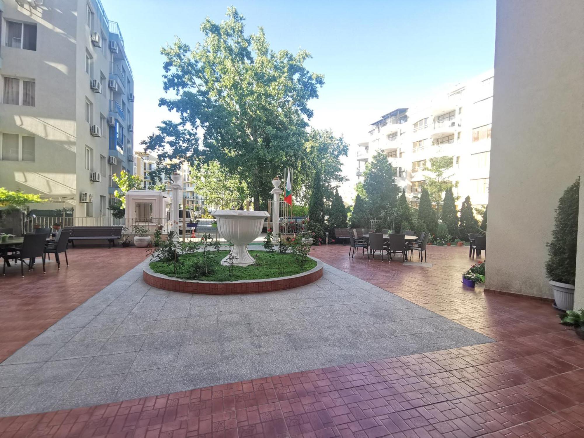 Rose Garden Omax Apartments サニービーチ エクステリア 写真