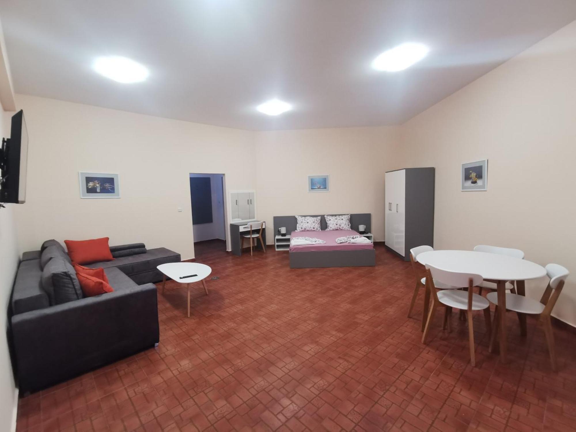 Rose Garden Omax Apartments サニービーチ エクステリア 写真